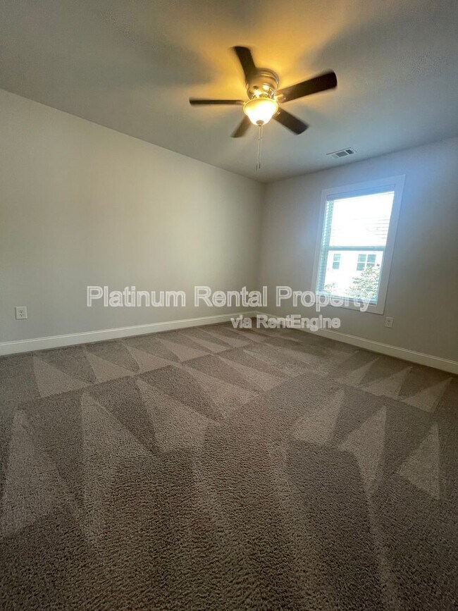 Building Photo - 2312 Echelon Ln