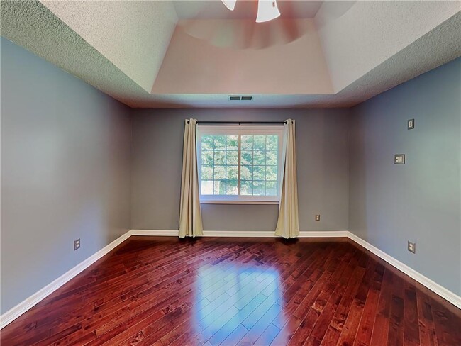 Building Photo - 2871 Wynford Dr
