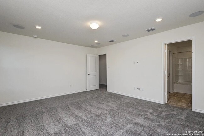 Primary - 4845 Park Gln