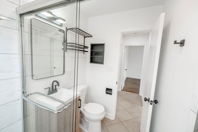 Building Photo - Brand New 2 Bed / 1 Bath Cottage w/ Private Garage & Yard! |Offering Two Weeks of Free Rent!|