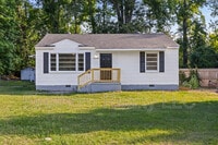 Building Photo - 2541 Rhodes Dr