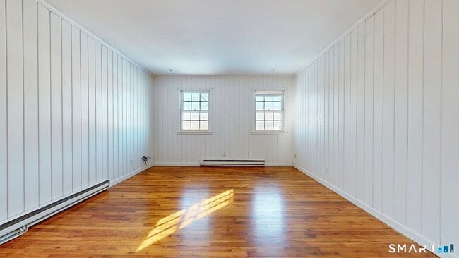 Building Photo - 107 Chestnut St