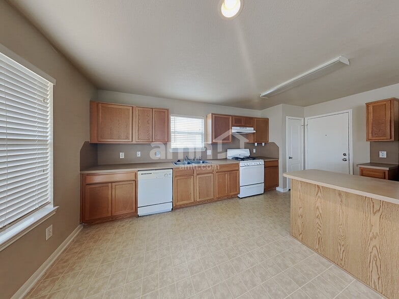 Building Photo - 3743 Jewel Point Dr