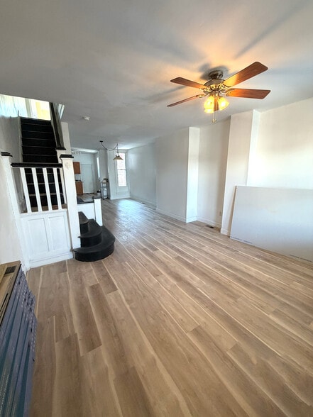 Building Photo - 5502 Thomas Ave