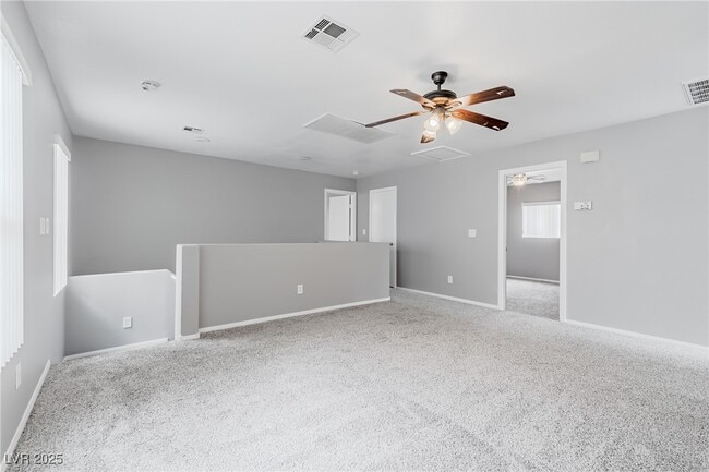 Building Photo - 776 Anacapri St