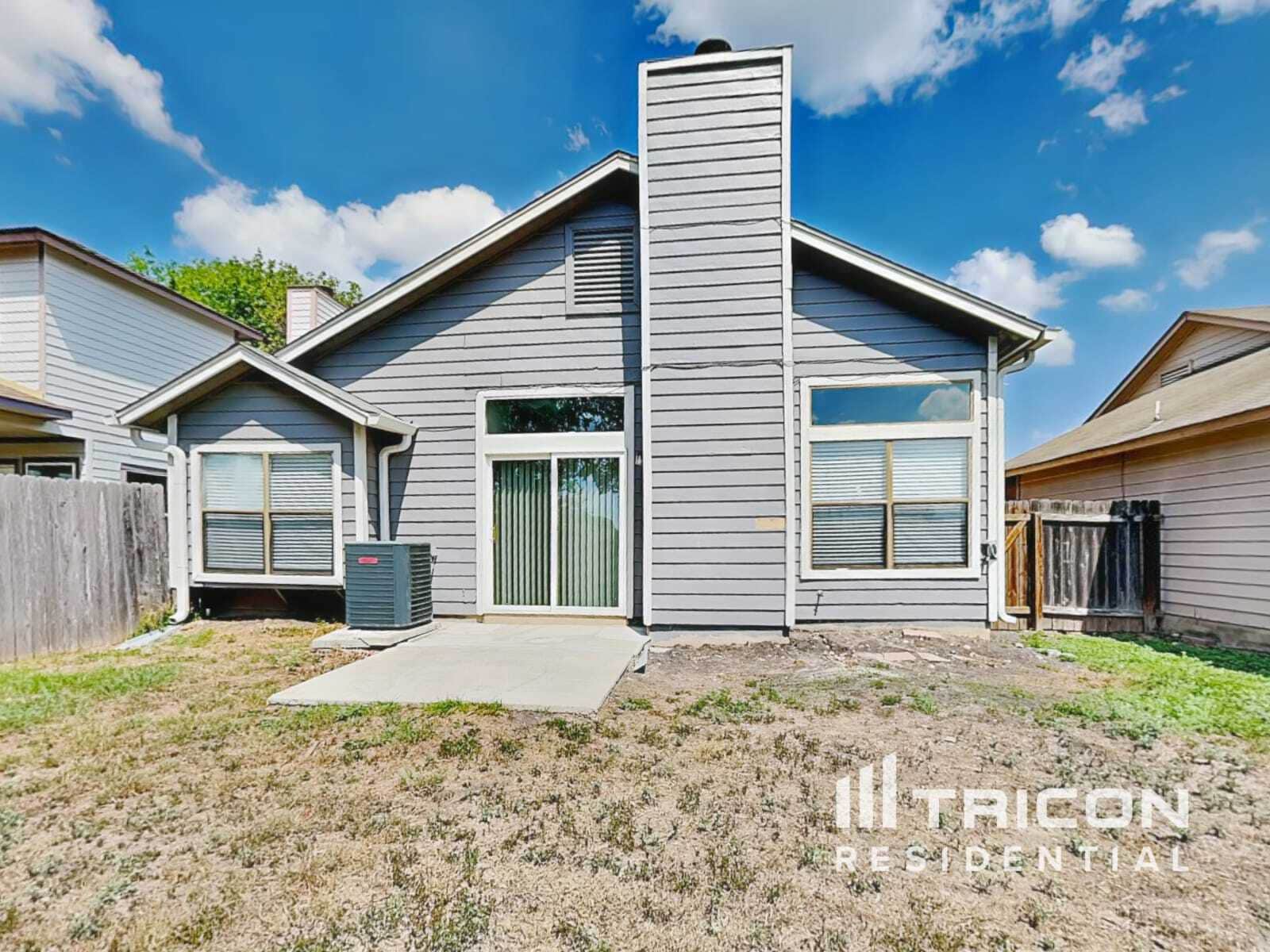 Building Photo - 10218 Basin Field Dr