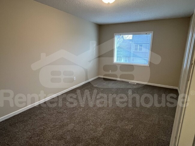 Building Photo - 6953 99th Ct S