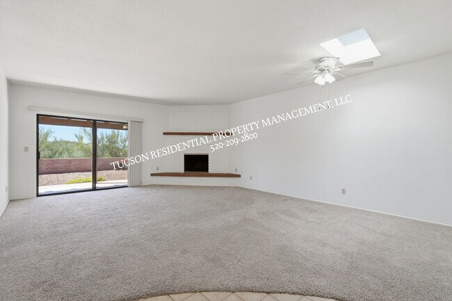 Building Photo - 5810 E Chiricahua Trail