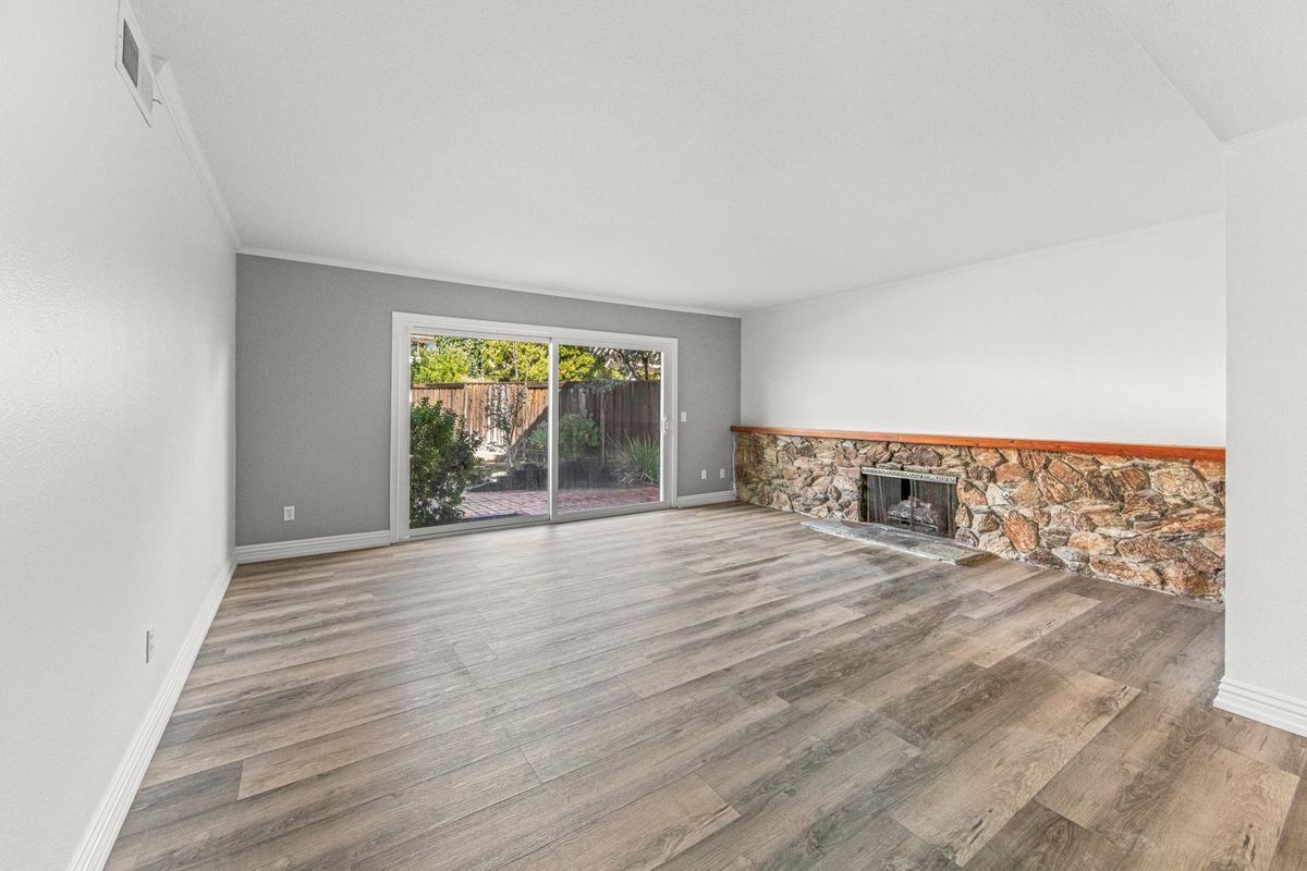 Building Photo - 32023 Wallington Ct