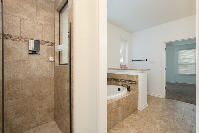 Building Photo - 7811 Rushing Creek