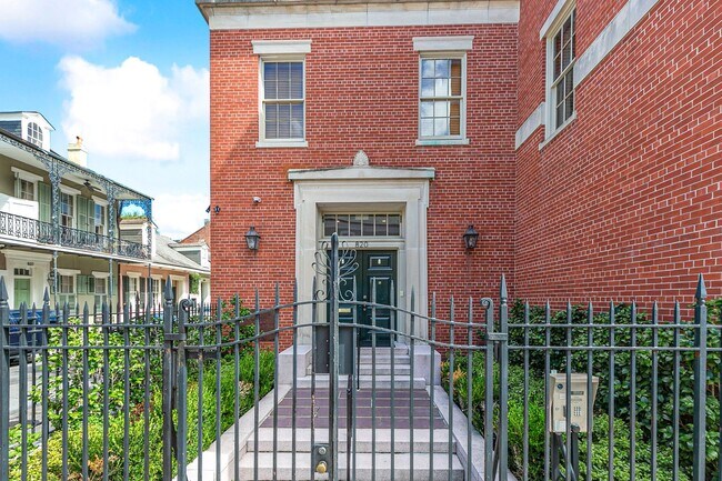 Interior Photo - The Academy Luxury Apartments and Townhomes