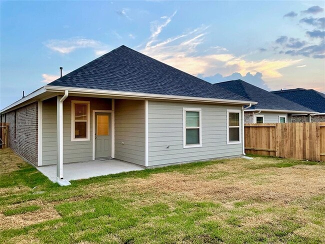 Building Photo - 31326 Spotted Saddle Hollow