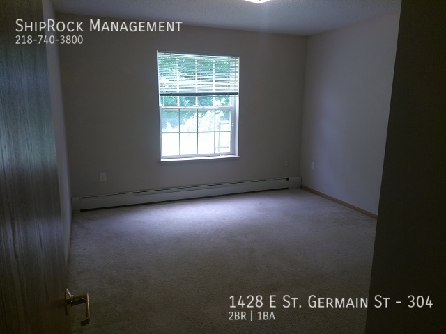 Building Photo - 1428 E St Germain St