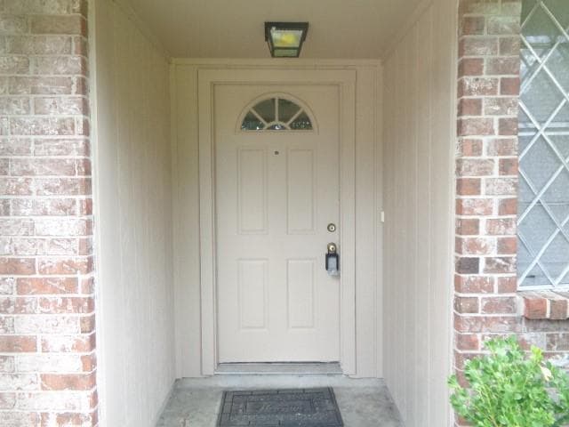Building Photo - 3631 Wintergreen Dr