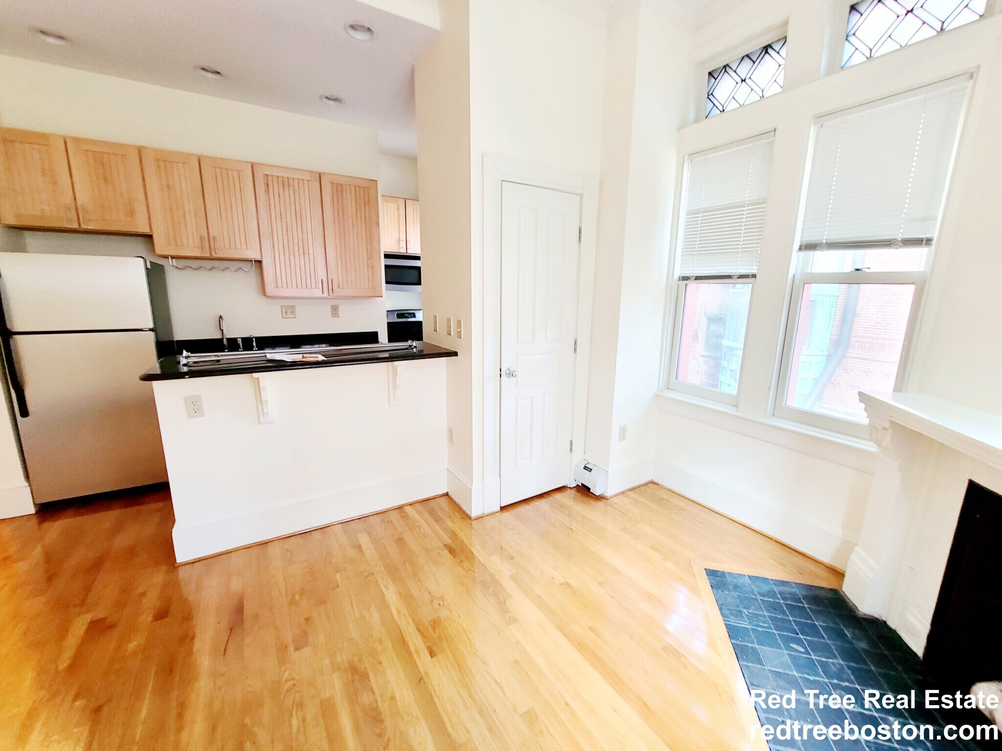 Building Photo - 195 Commonwealth Ave