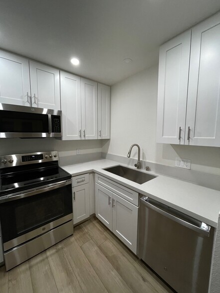 Brand New Kitchen with all New Appliances - 4095 Rosenda Ct