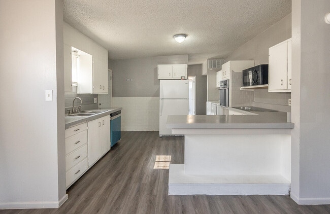 Building Photo - 4409 44th St