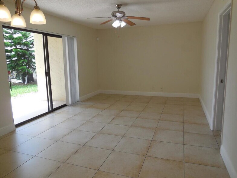 Building Photo - 1500 Windorah Way