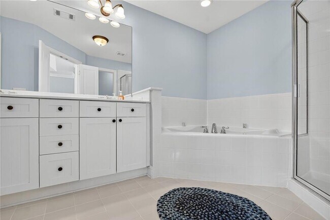 Building Photo - 10906 Gallier St