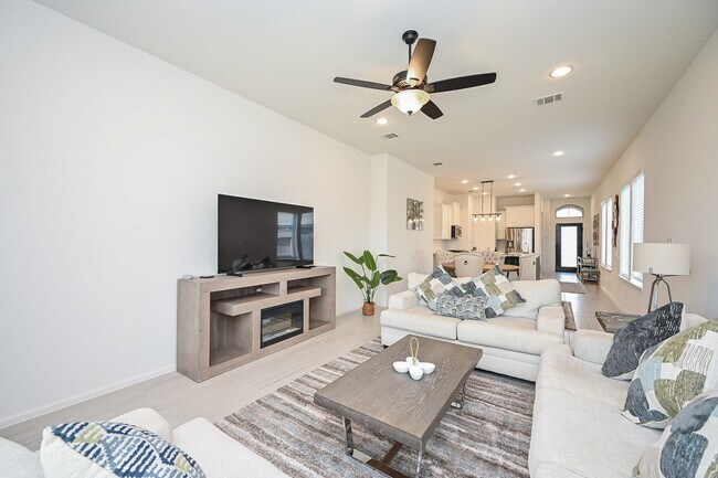 Building Photo - 29331 Mesquite Oaks Dr