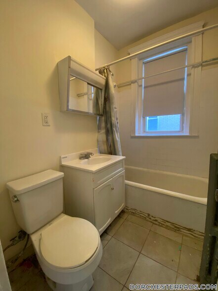 Building Photo - 127 Washington St