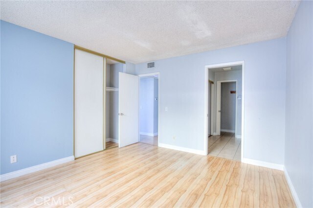 Building Photo - 3 Carriage Way