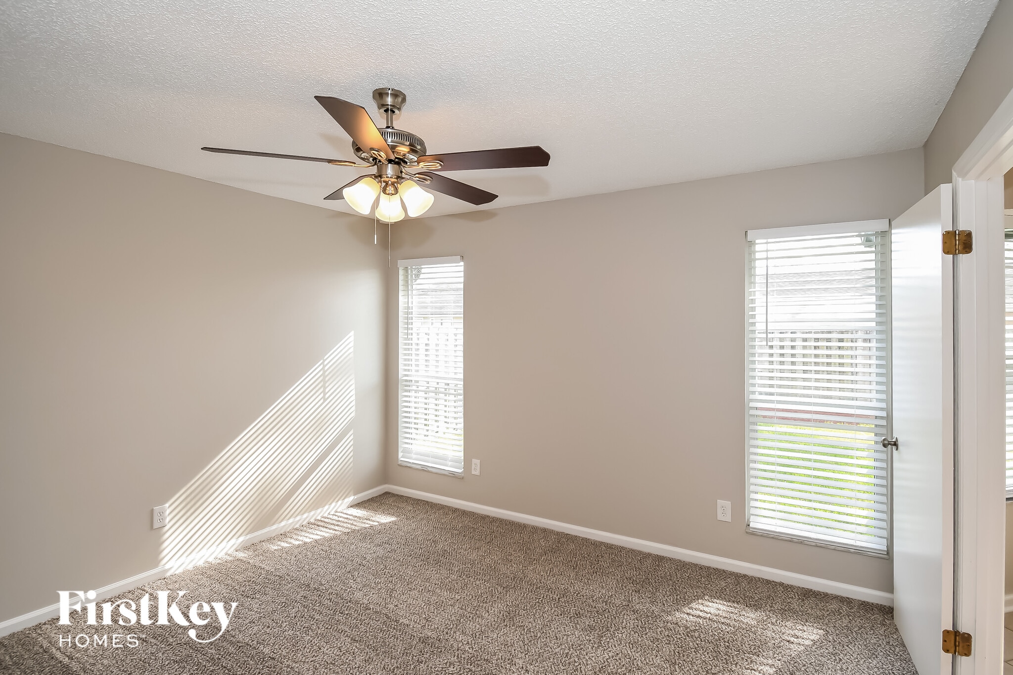 Building Photo - 3233 Puffin Way