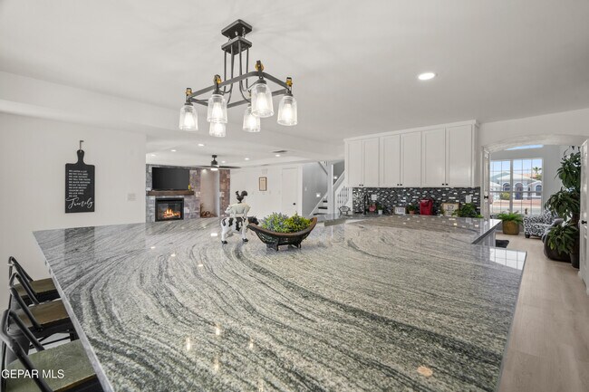 Building Photo - 3209 Tierra Ave Pl