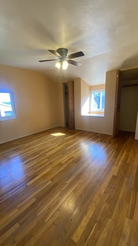 Building Photo - 121 Lois Dr