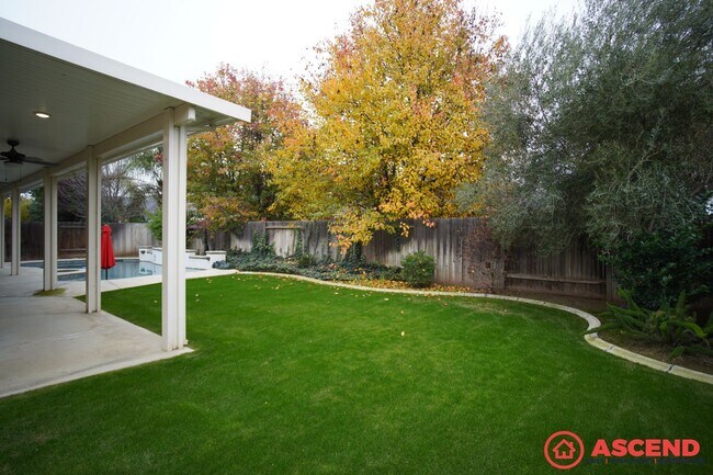 Building Photo - Breathtaking Home Off Calloway and Snow Rd!