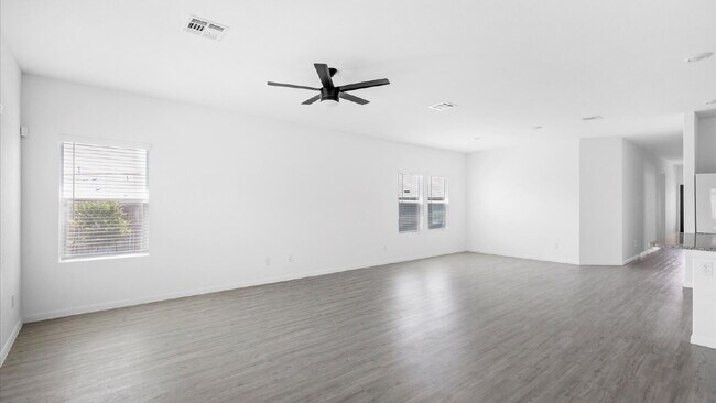 Building Photo - Charming 3-Bedroom Home on a Quiet Cul-de-...