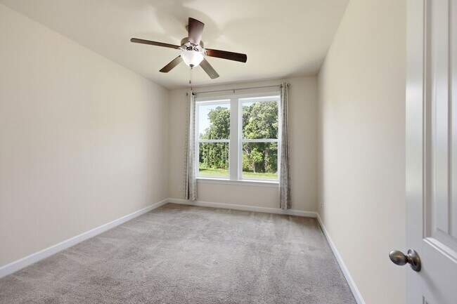 Building Photo - 304 Atwood Dr