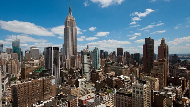 Building Photo - 800 Sixth Avenue
