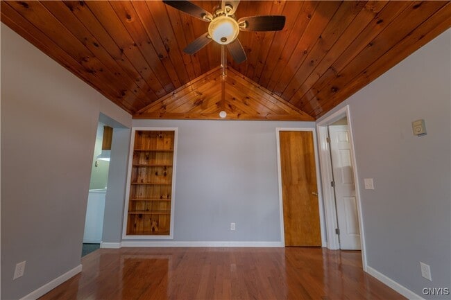 Building Photo - 102 N Helmer Ave