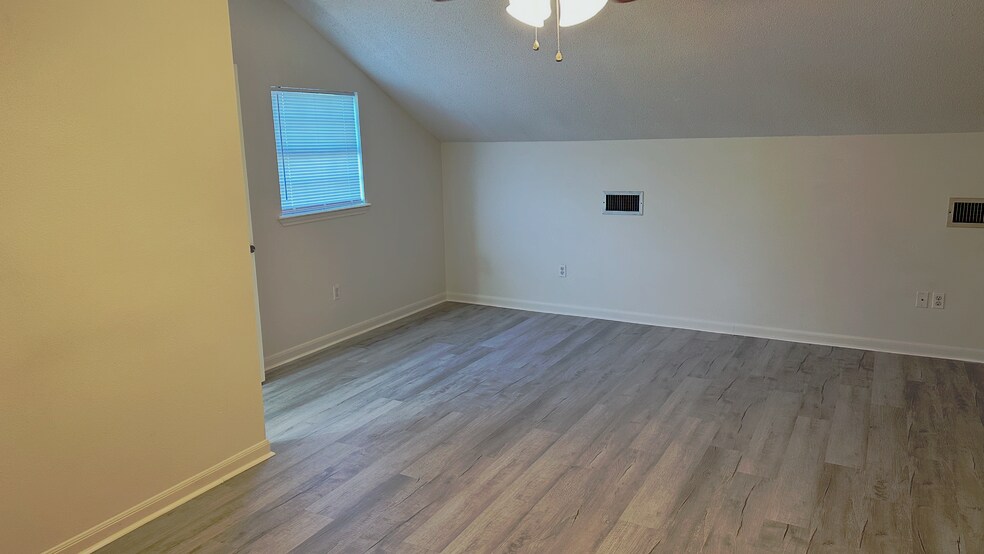 2nd floor bedroom - 214 Gloria St