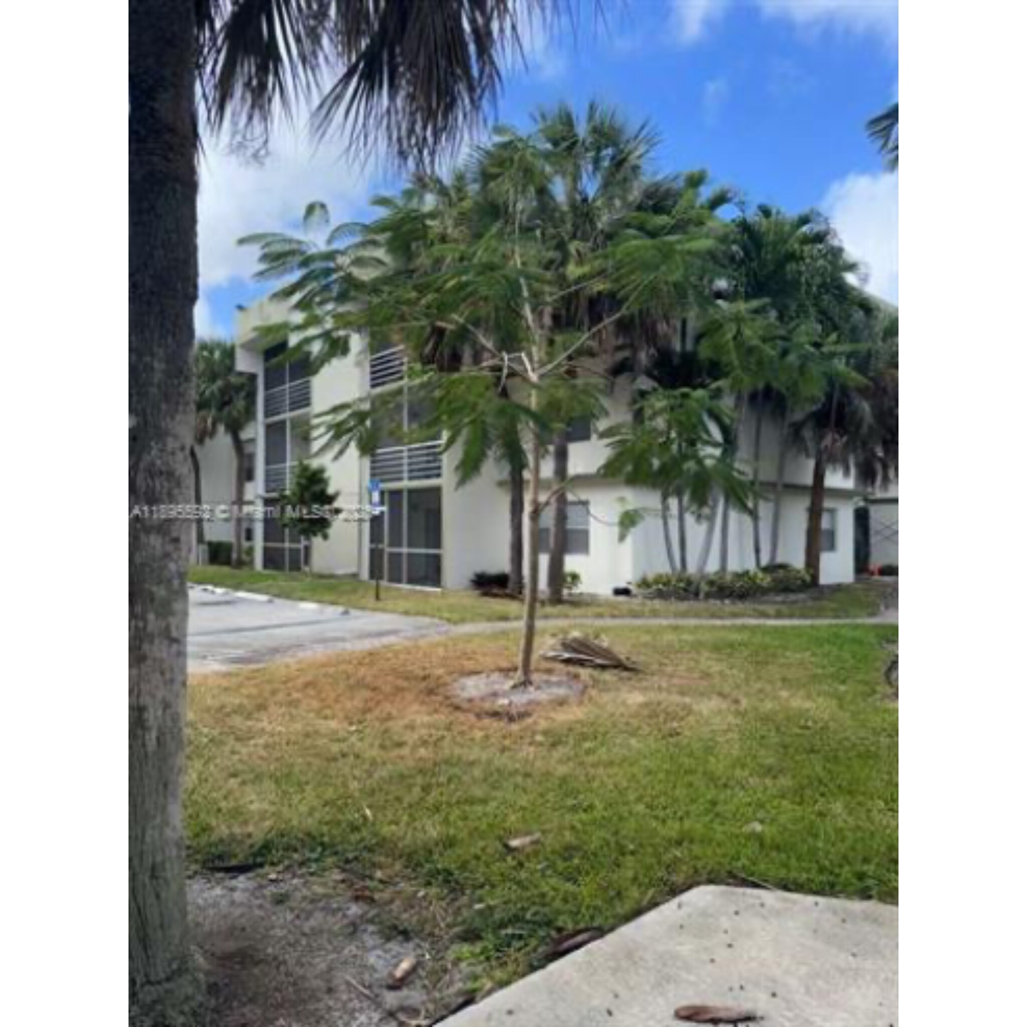 Building Photo - 4235 N University Dr