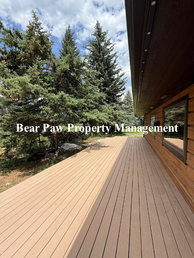 Building Photo - "Charming 2-Bed Hideaway in Conifer – Cozy...