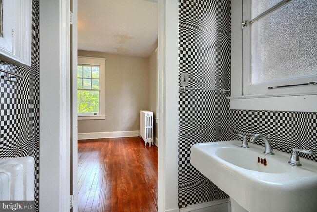 Building Photo - 720 Dryden Dr