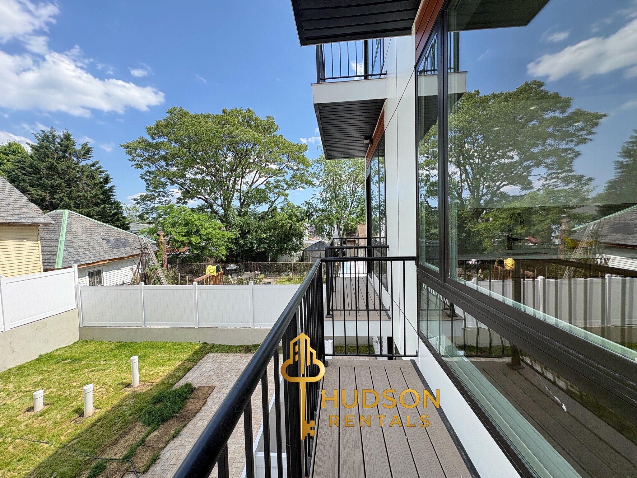 Building Photo - 42 Lembeck Ave