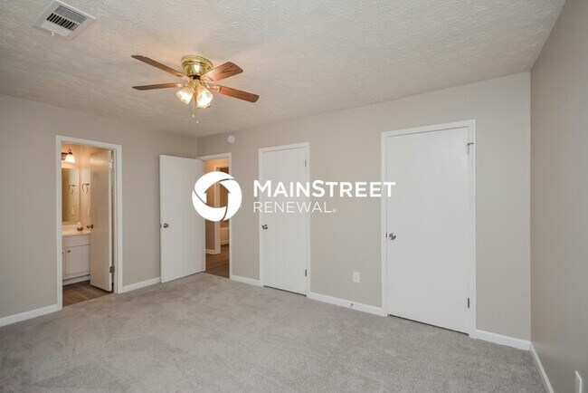 Building Photo - 4 Bedroom Pet-Friendly Home in Ellenwood, GA with Main Street Renewal
