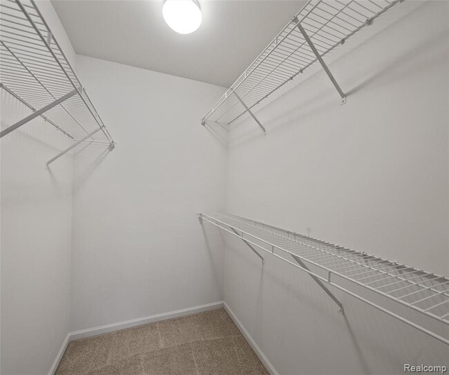 Building Photo - 5864 Willow Ridge Dr