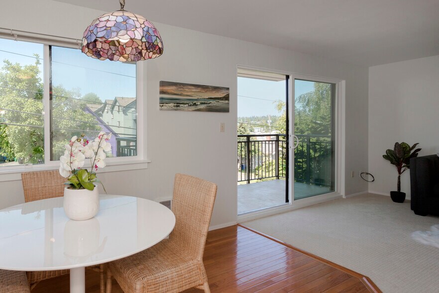 Building Photo - 911 N 73rd St