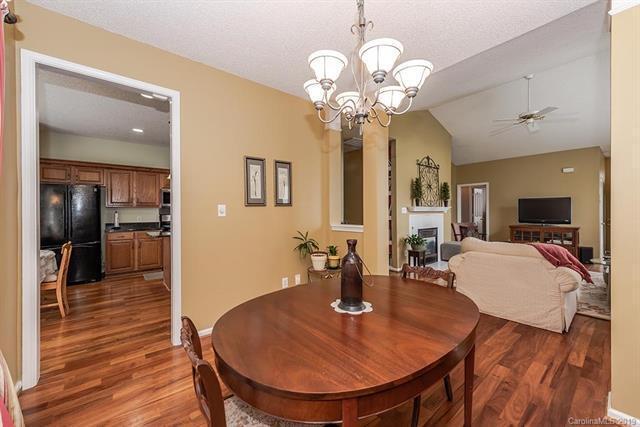 Building Photo - 6924 Lenhart Dr