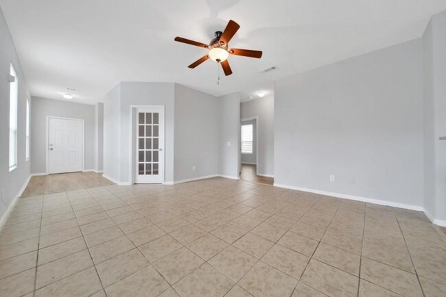 Building Photo - 2722 Skyview Silver Dr