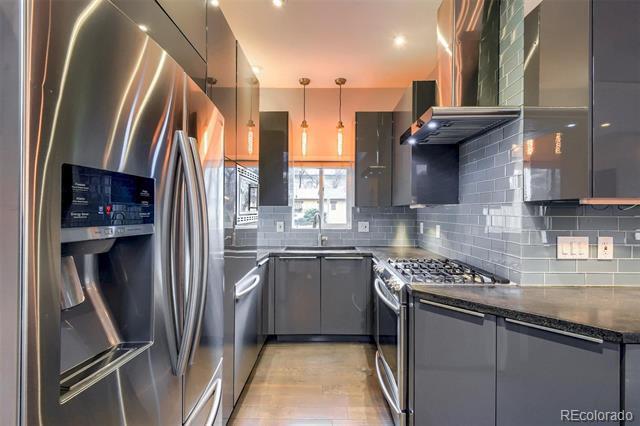 Building Photo - 2798 S Lincoln St