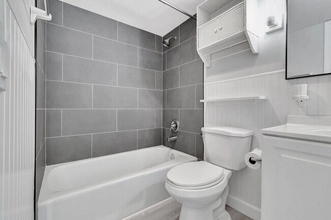 Building Photo - 1251 NW 13th St