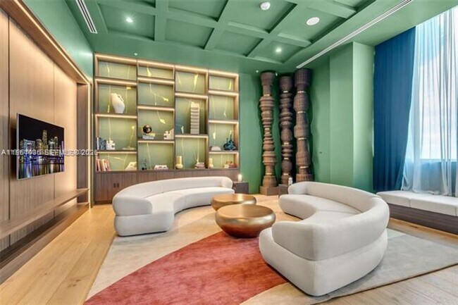 Building Photo - 11 NE 6th St