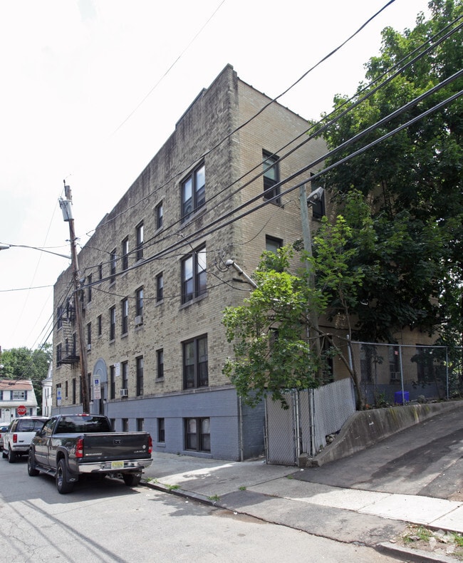 Building Photo - Noll Place Apartments