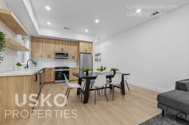 Building Photo - 2817 Democracy Alley