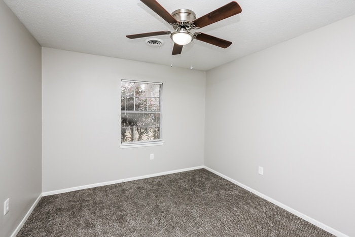 Building Photo - 320 Southridge Dr